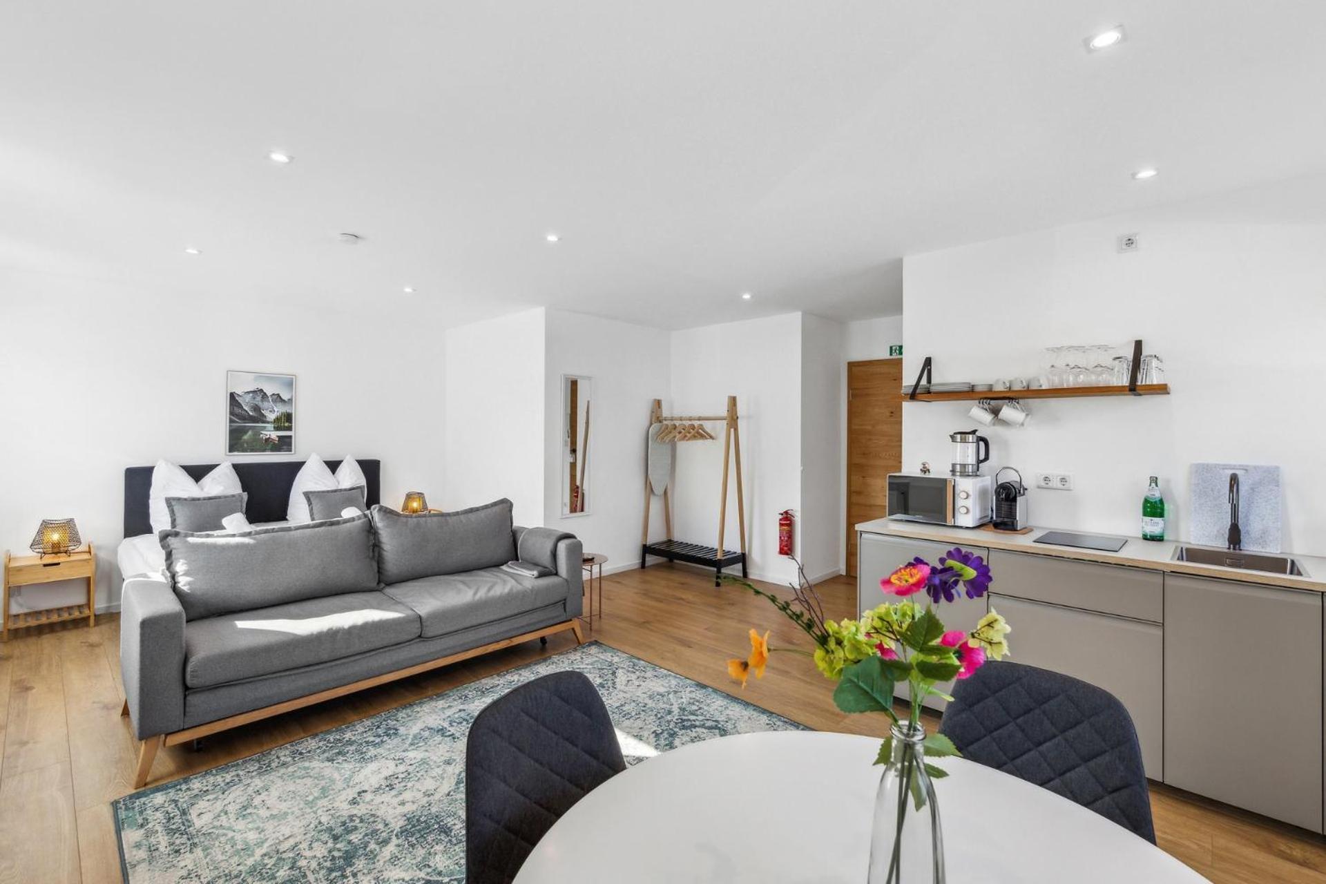 Citychalet-Uni- Boxspringbett Kueche-Ruhig-Parkplatz โบคุห์ม ภายนอก รูปภาพ